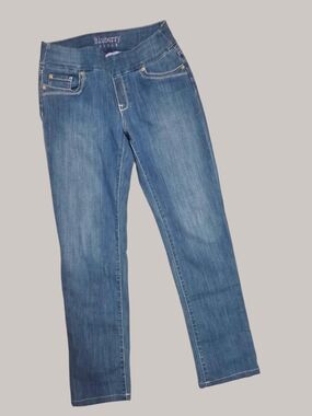 Blueberry Denim Women’s Straight Jeans in Medium Blue